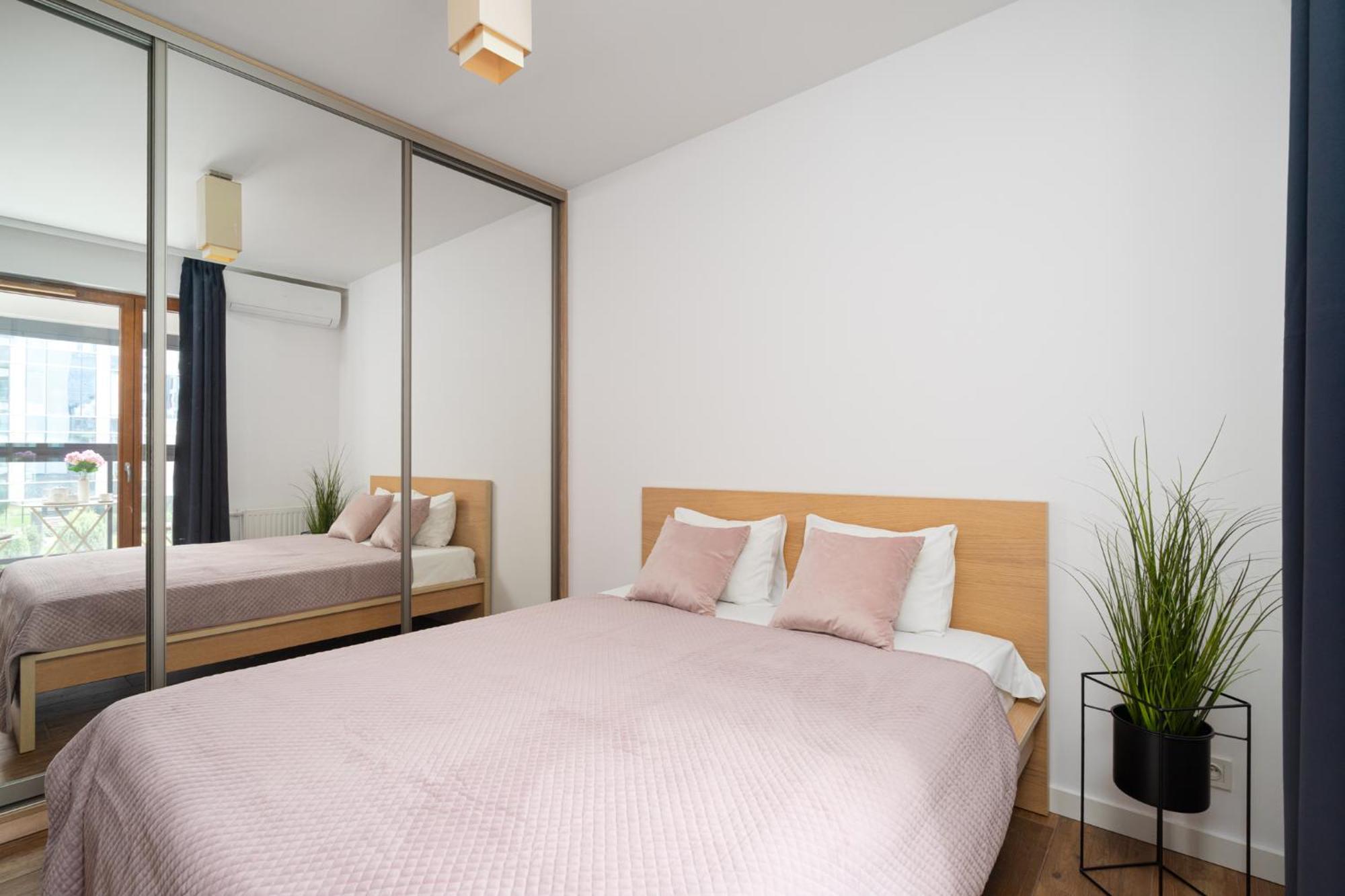 Golden Apartments Warsaw - Big Apartment In Luxury Building Near Metro Station-Grzybowska 85-5 Kültér fotó